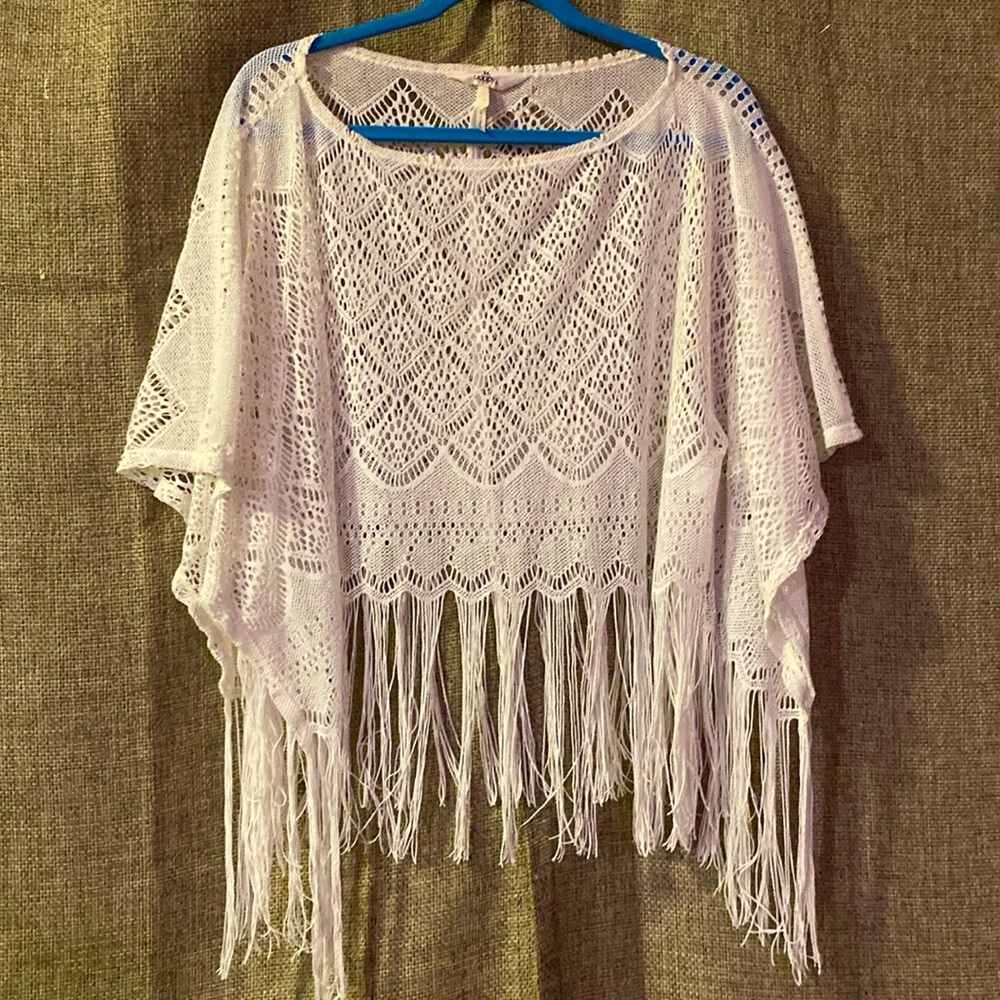 Black Poppy ivory crocheted poncho - Size M/L